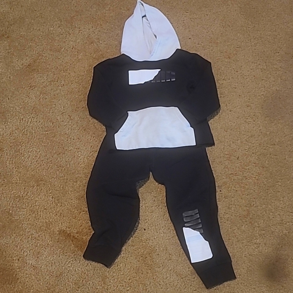 PUMA Boys Hoodie and Sweats